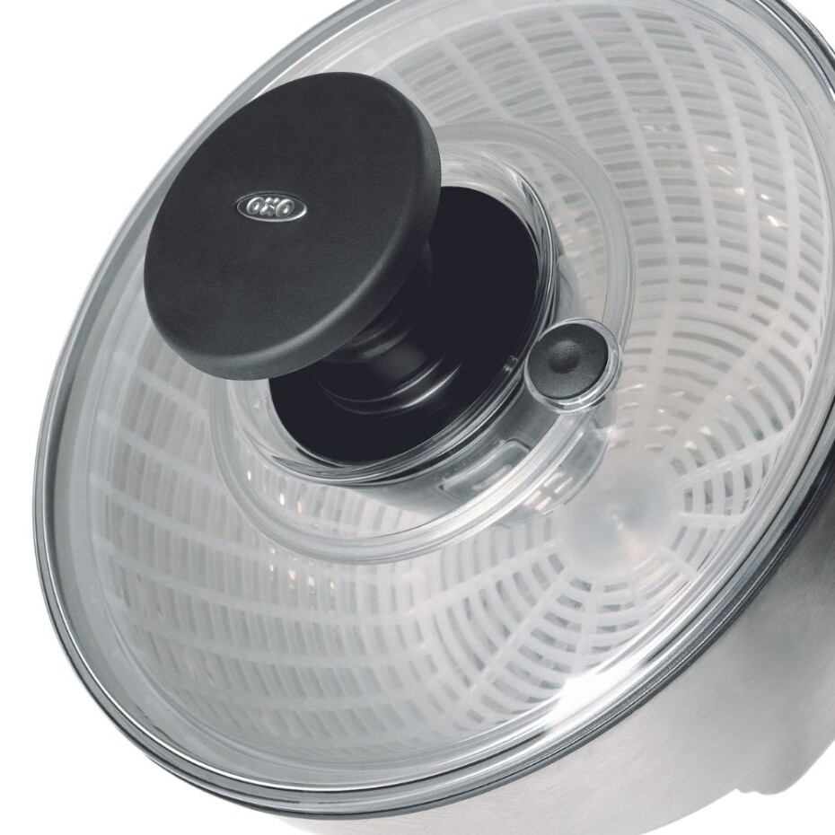 Odstředivka na salát STEEL 6,0 l, stříbrná, nerezová ocel, OXO - main (4)
