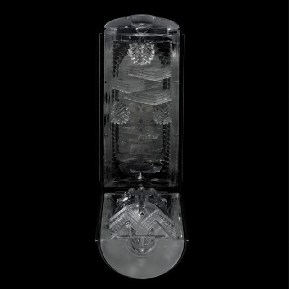 Tenga Flip Hole black - main (2)