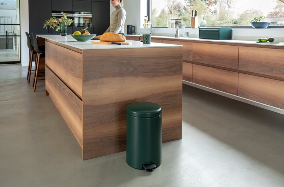 Pedálový odpadkový koš NEWICON 20 l, zelená, Brabantia - main (8)