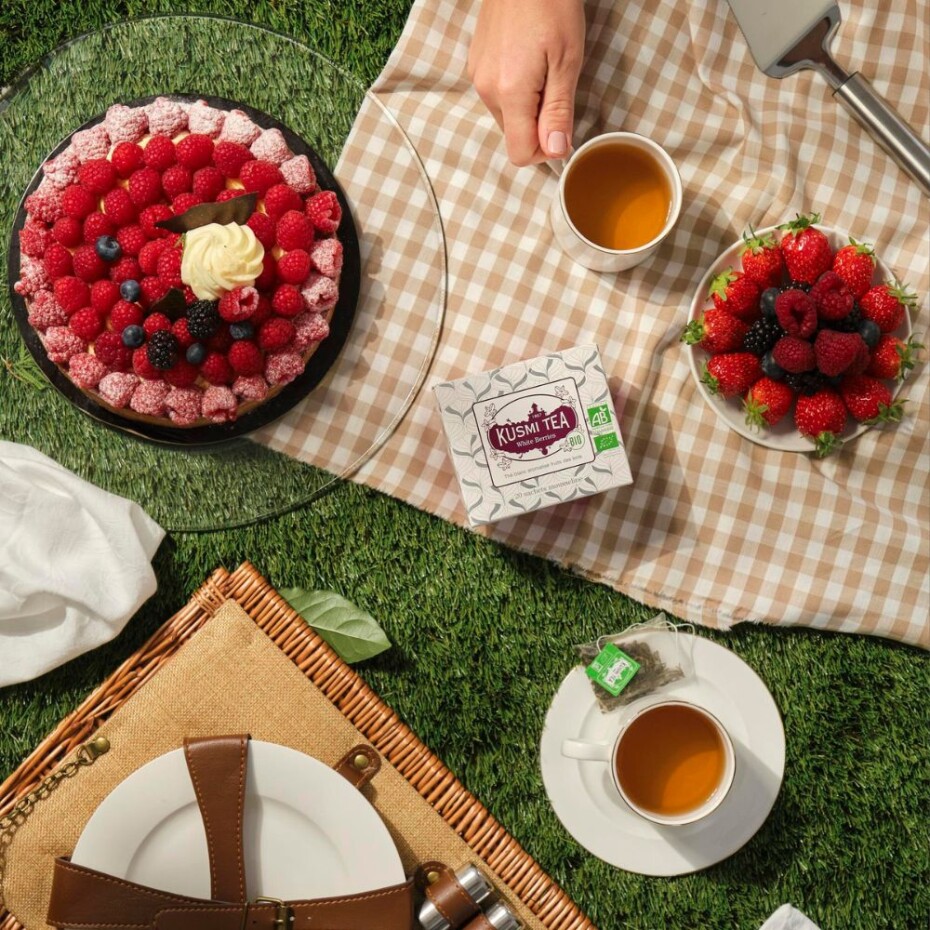 Bílý čaj WHITE BERRIES, 20 mušelínových sáčků, Kusmi Tea - main (2)