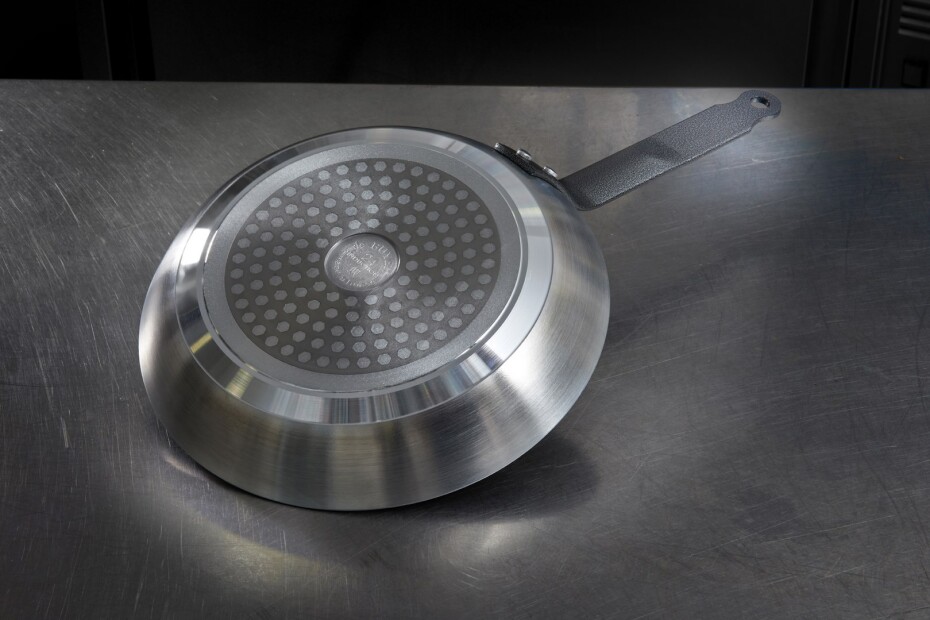 Nepřilnavá pánev CHOC RESTO INDUCTION 24 cm, de Buyer - main (2)
