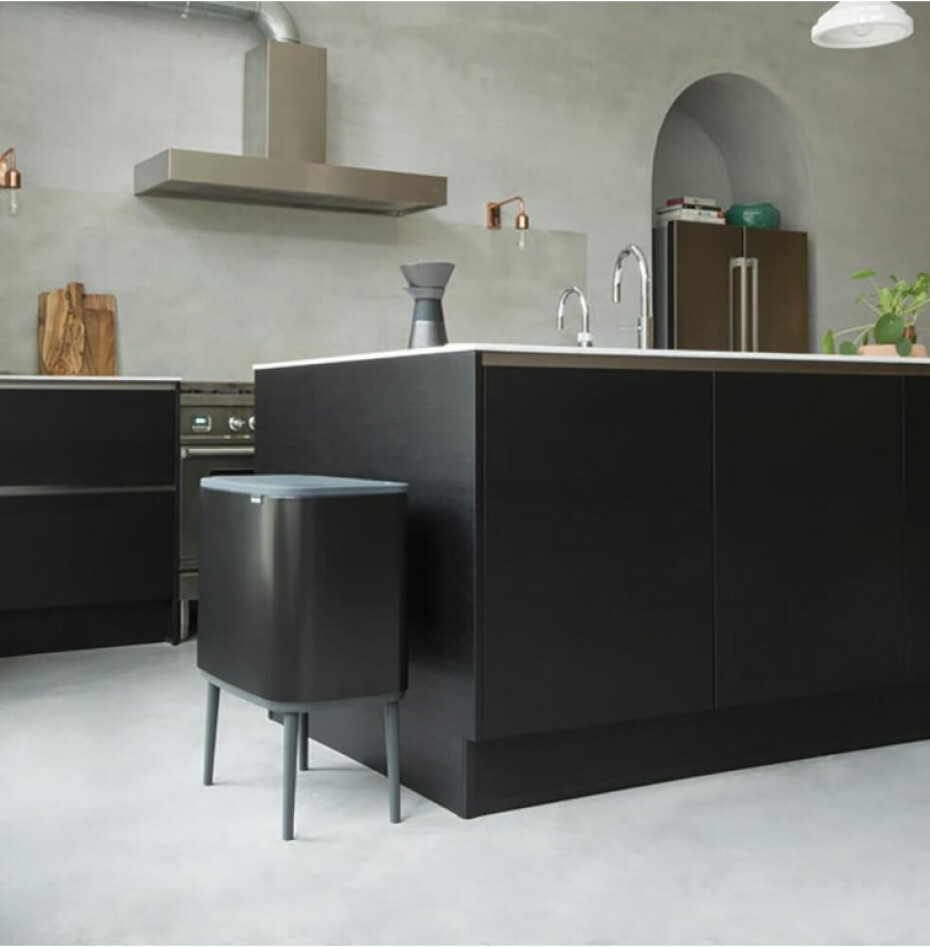 Dotykový odpadkový koš BO TOUCH BIN 36 l, matná černá, Brabantia - main (5)
