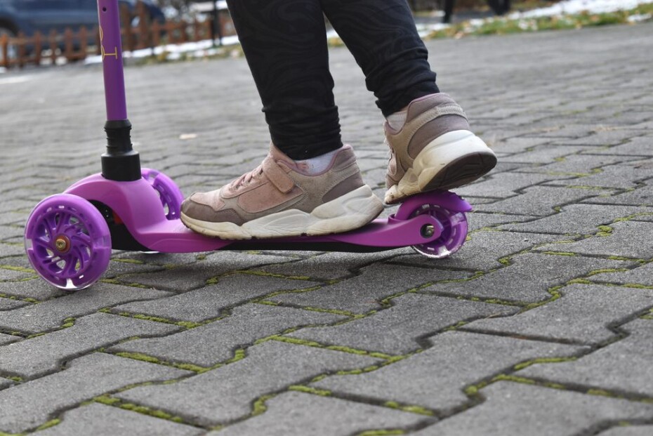 Trojkolka Scudoo Kido Pro se svítícími kolečky - fialová - main (10)