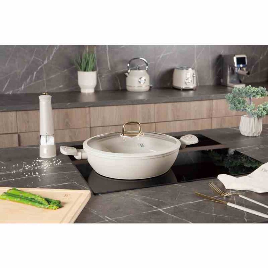 BERLINGERHAUS Pánev s titanovým povrchem a poklicí 30 cm Sahara Collection BH-8069 - main (4)