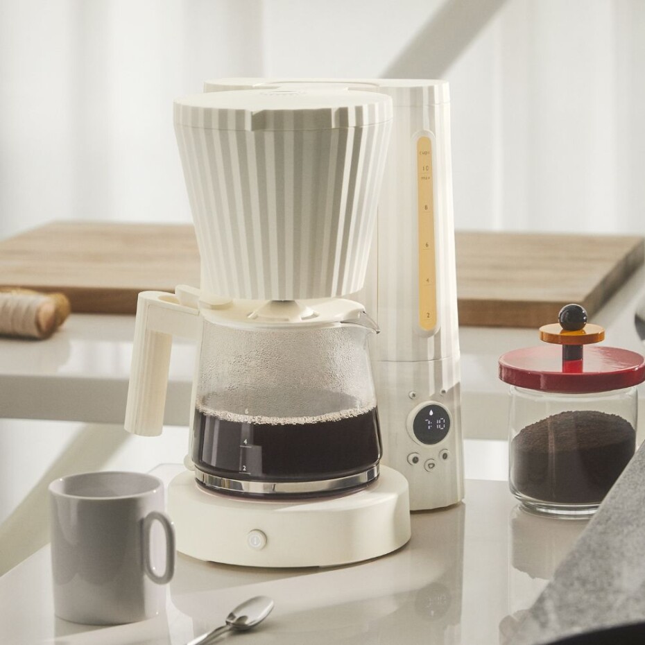 Kávovar na překapávanou kávu PLISSÉ 1,5 l, černá, Alessi - main (1)