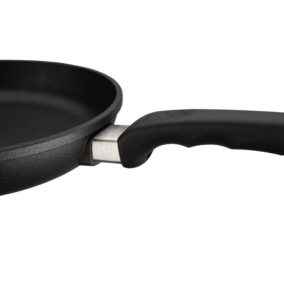 Pánev TITANIUM NOWO 24 cm, na indukci, titan, WOLL - main (3)