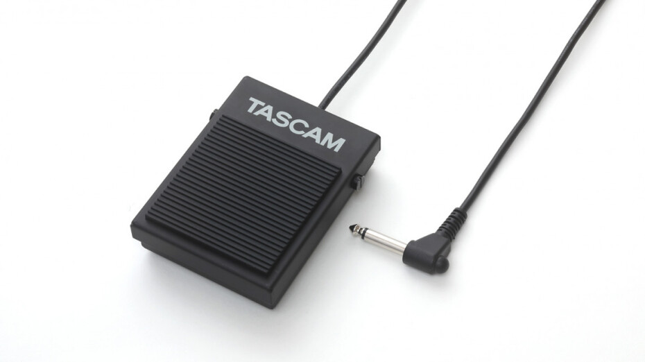 Tascam RC-1F - main (0)