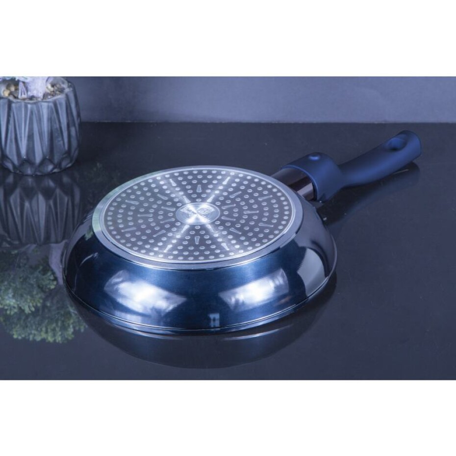 BERLINGERHAUS Pánev s odnímatelnou rukojetí + víko 24 cm Aquamarine Metallic Line BH-7155 - main (3)