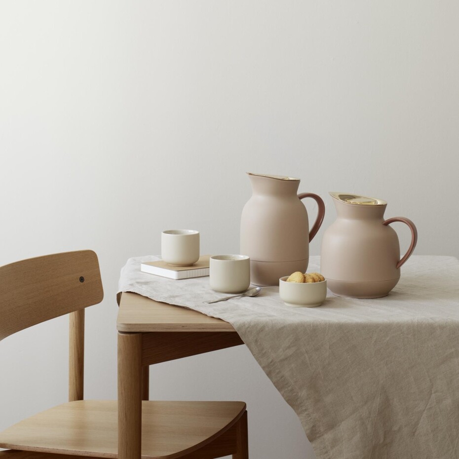 Vakuový džbán AMPHORA 1 l, 21 cm, broskvová, plast, Stelton - main (1)