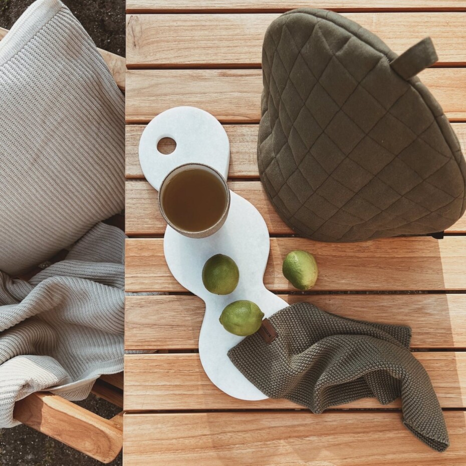 Dekorativní podnos SKAGEN 40 cm, šedá, mramor, Humdakin - main (1)