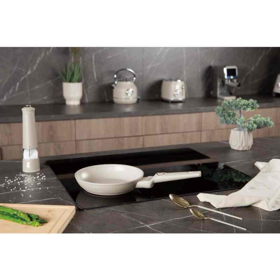 BERLINGERHAUS Pánev s titanovým povrchem 20 cm Sahara Collection BH-8052 - main (3)
