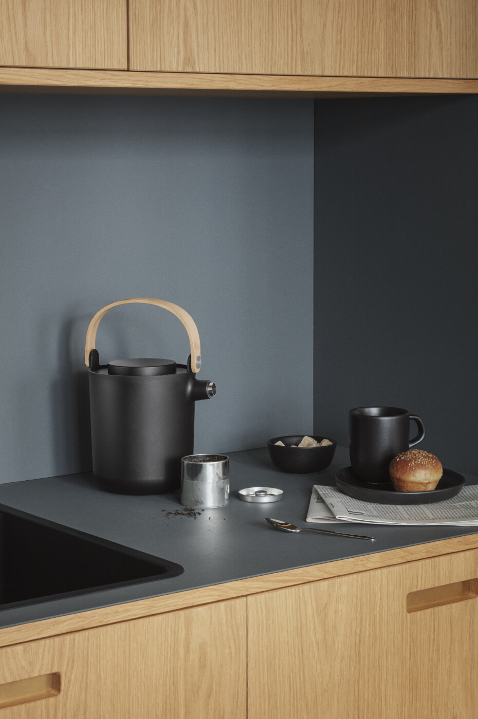EVA SOLO Vakuový džbán na čaj nordic kitchen 1l černý - main (5)
