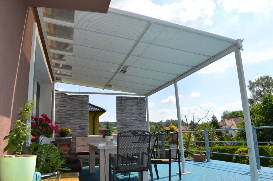 Hliníková pergola LANITPLAST WALL 33 bílá + čirý PC LG2085 - main (5)