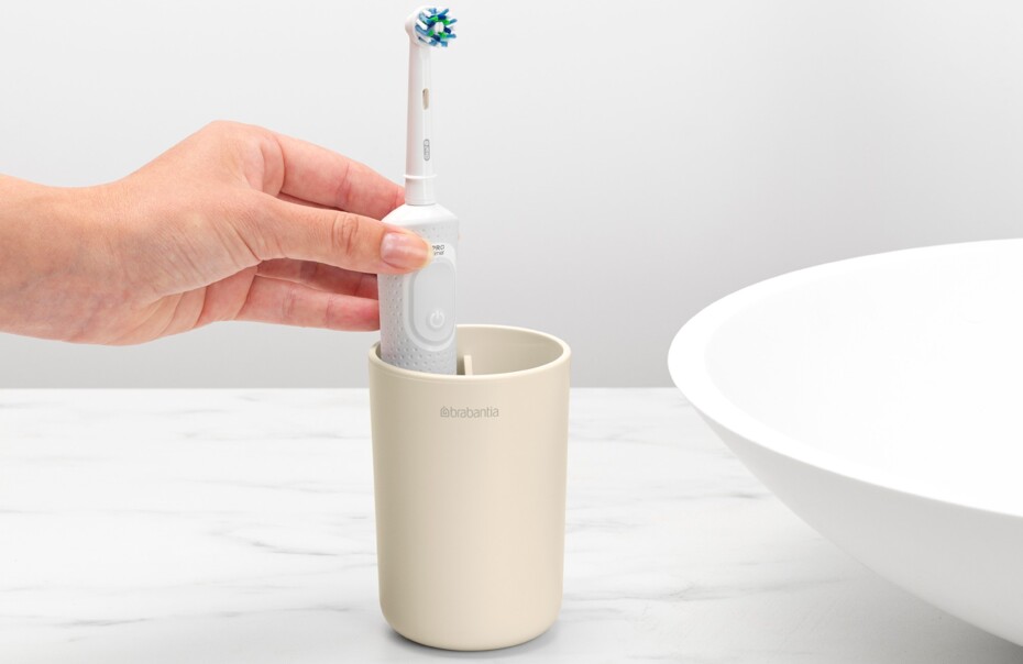 Kelímek na zubní kartáčky RENEW, jemně béžová, Brabantia - main (3)