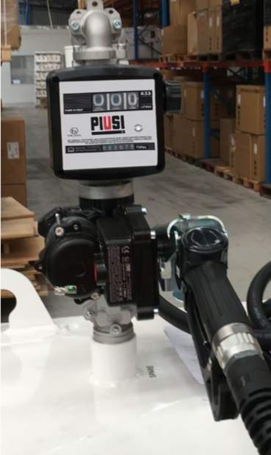 Mechanický průtokoměr PIUSI K33 :: b. Směr průtoku nahoru - main (2)