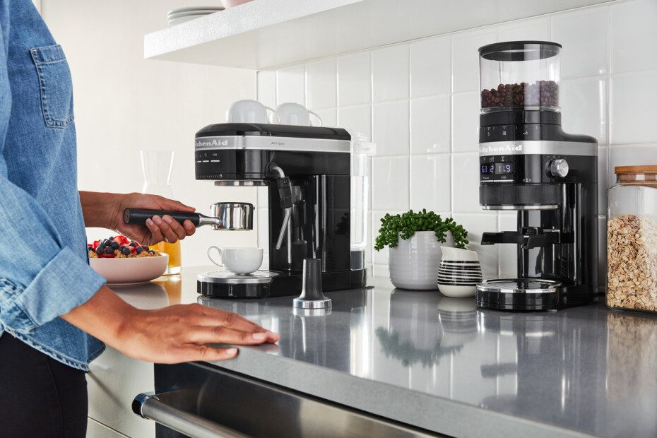 Elektrický mlýnek na kávu 5KCG8433EOB, s mlecími kameny, černá, KitchenAid - main (6)