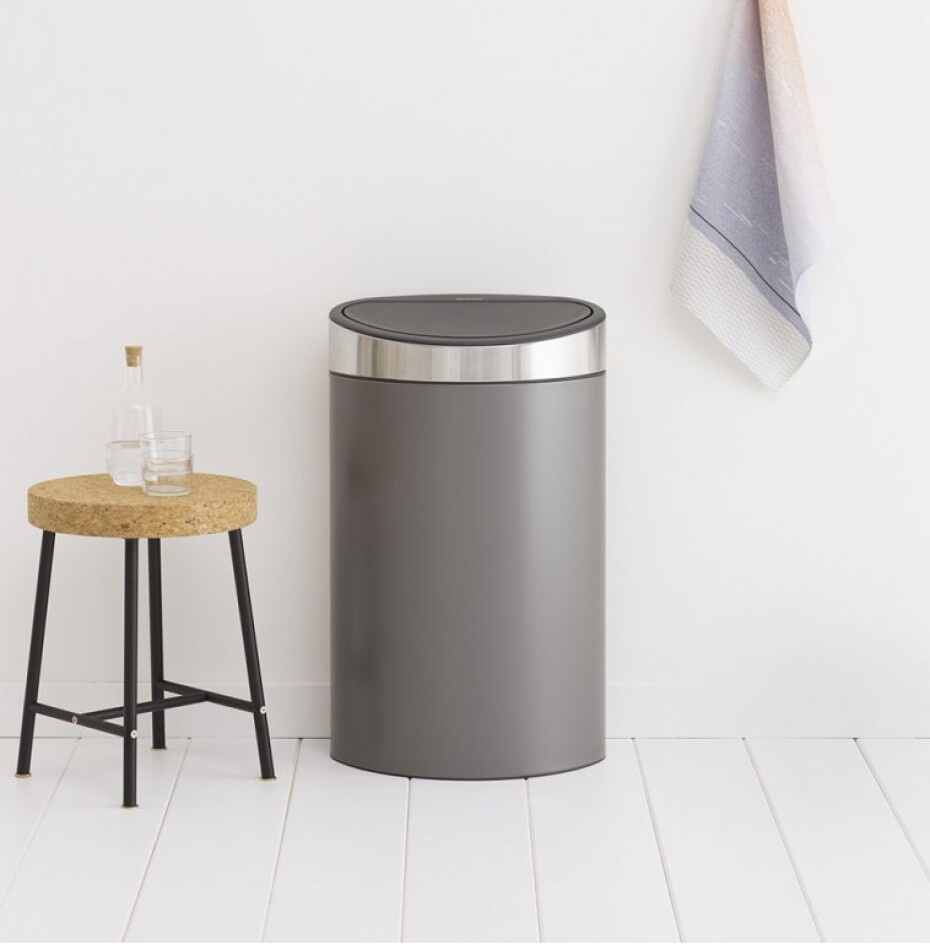 Dotykový odpadkový koš TOUCH BIN NEW 40 l, platinová, Brabantia - main (4)