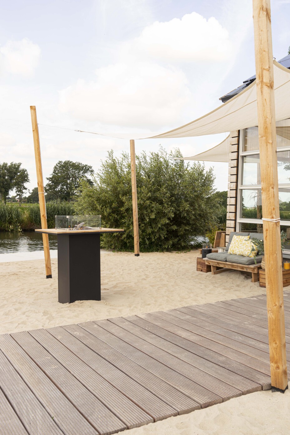 Krbový plynový stůl Cosiloft barový stůl černý rám / deska teak COSI - main (2)