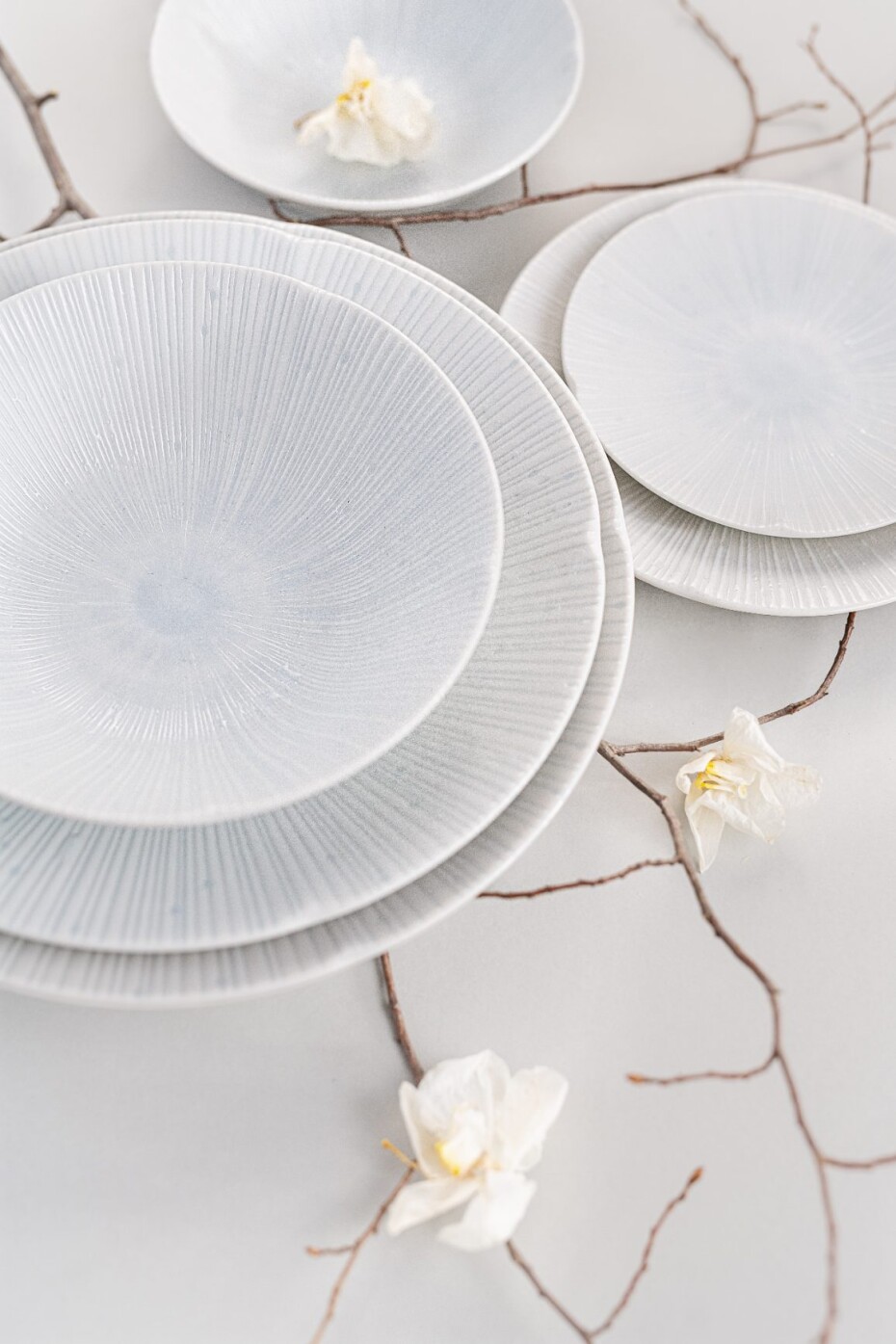 Předkrmový talíř ICE WHITE 22 cm, MIJ - main (4)