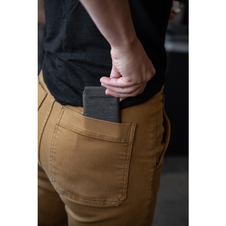 Peak Design Wallet Slim MagSafe peněženka Sage - main (4)