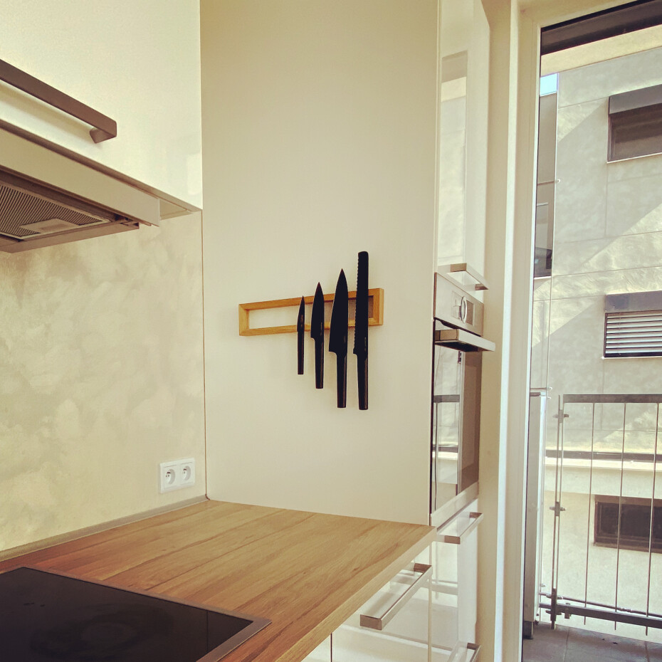 Magnetický držák nožů Wall Rack Medium CLAP DESIGN - main (1)