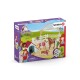 Schleich 42458 Hostující koně, Hannah s fenkou Ruby, 40 x 30 x 20 cm - thumb (3)