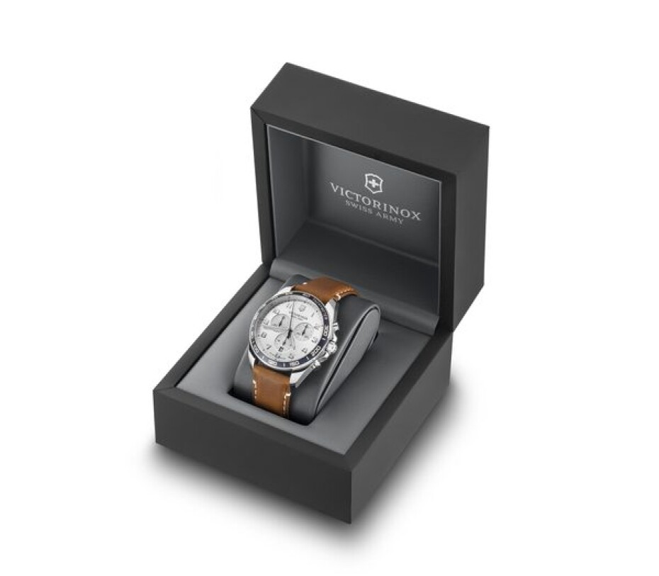 Victorinox FieldForce Classic Chrono 241900 - main (5)