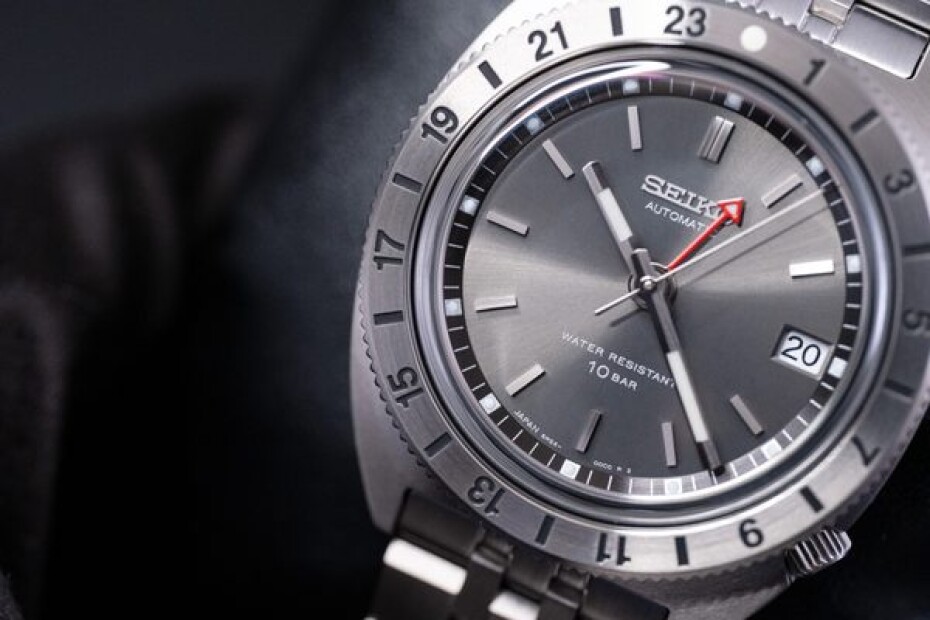 Seiko Prospex SPB411J1 Navigator Timer GMT Limited Edition - main (26)