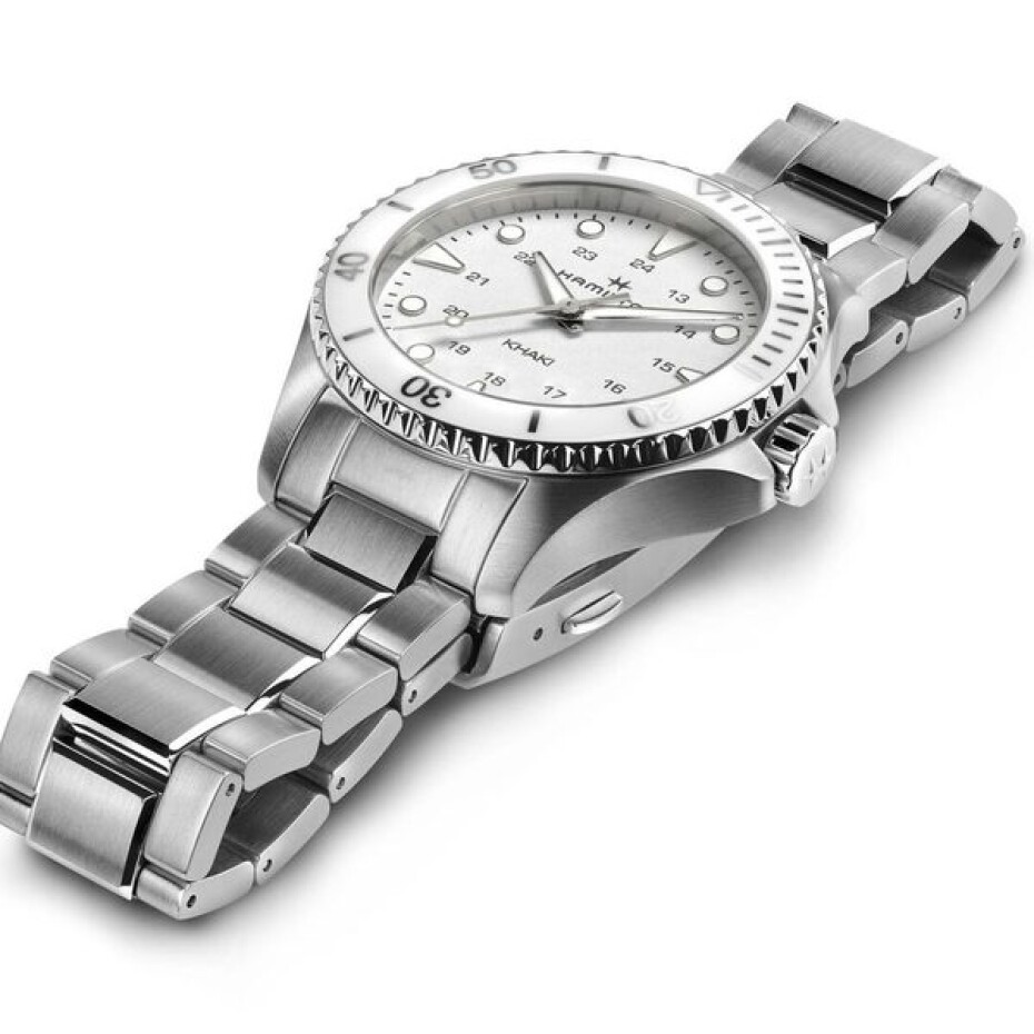 Hamilton Khaki Navy Scuba Quartz H82221110 - main (1)