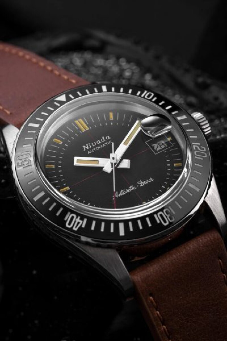 Nivada Grenchen Antarctic Diver 32038A - Rubber tropic - main (24)