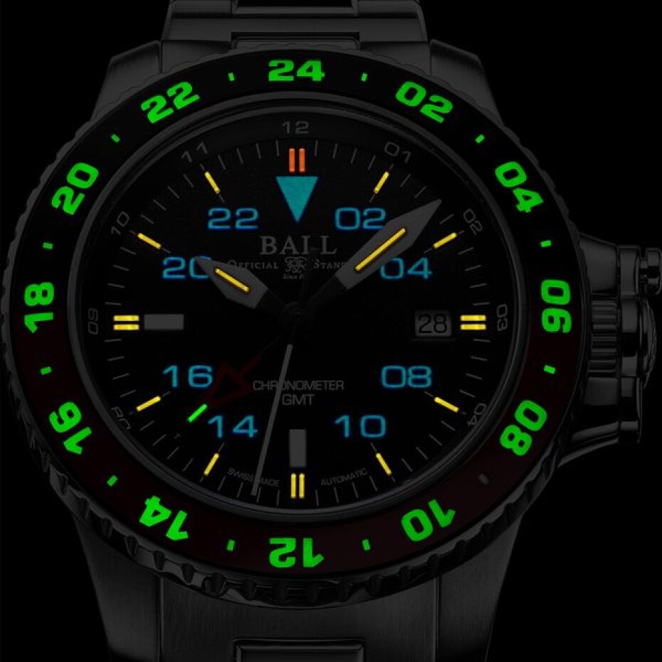 Ball Engineer Hydrocarbon AeroGMT II (42 mm) COSC DG2018C-S10C-BK - main (13)