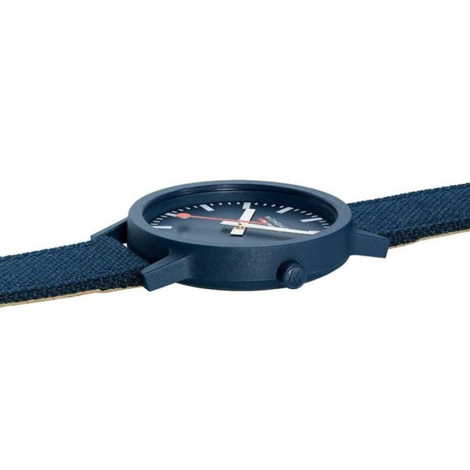 Mondaine Essence MS1.41140.LD - main (2)