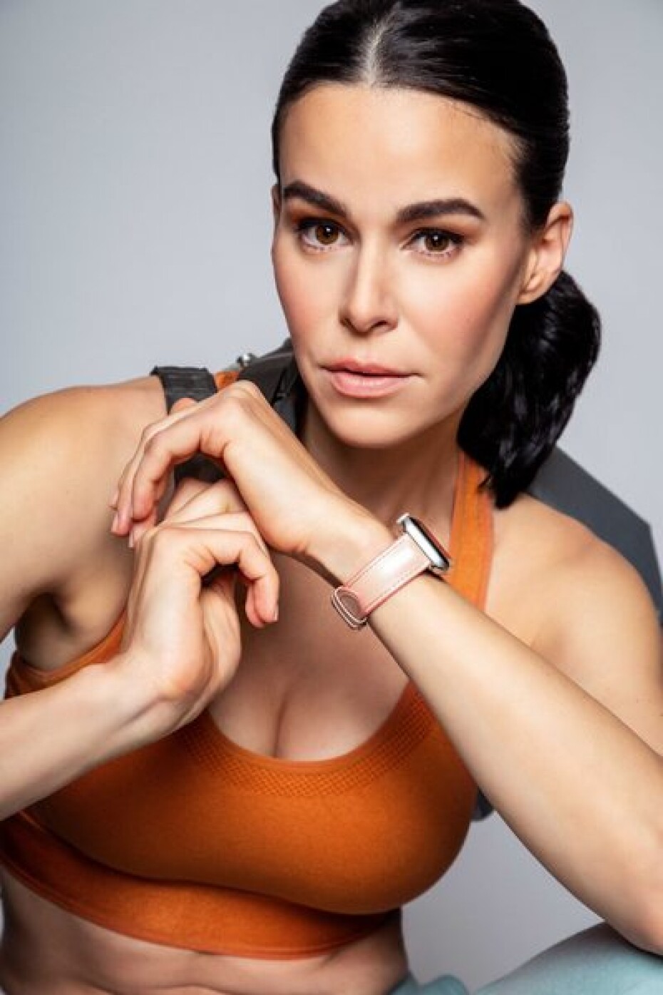 Adaptér Hirsch Apple Watch Rose Gold AD1000-7 - pro velikost 42 až 45 (22mm) - main (2)