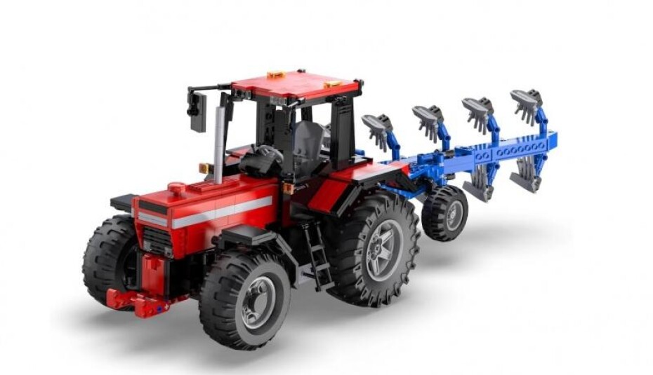 TRAKTOR s pluhem - stavebnice na vysílačku 1/17 1675 dílků - main (0)