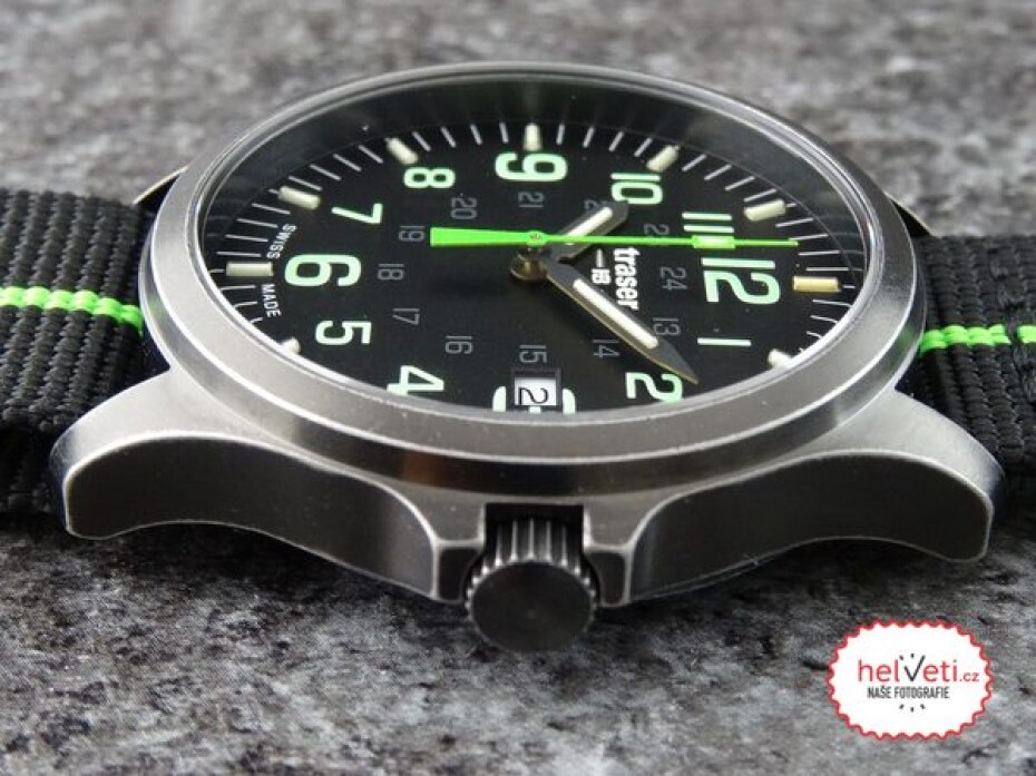 Traser P67 Officer Pro GunMetal Black/Lime Ocel - main (6)