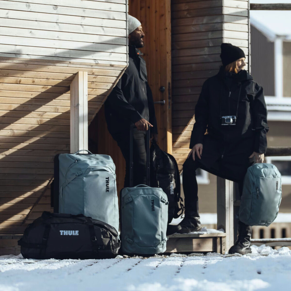 Sportovní taška Thule Chasm Duffel 70L - Black - main (3)