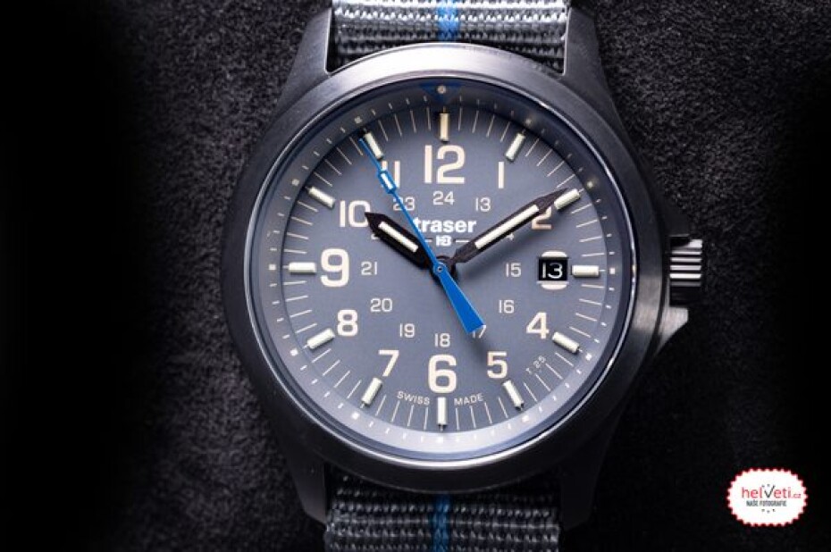 Traser P67 Officer Pro Grey Nato s pruhem - main (5)
