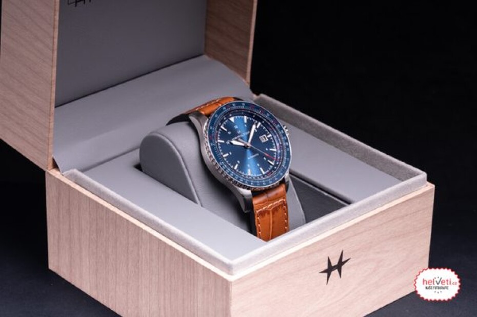 Hamilton Khaki Aviation Converter Auto H76645540 - main (9)