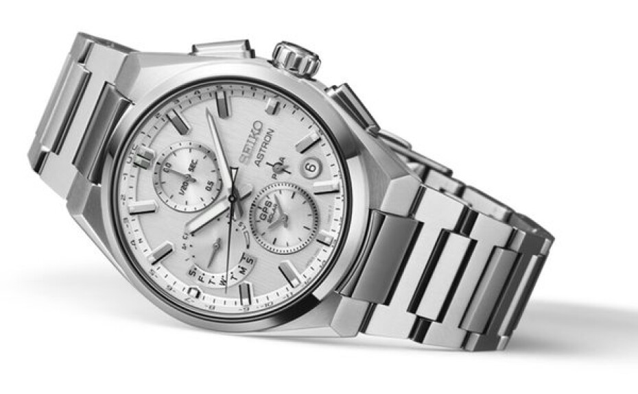 Seiko Astron Dual-Time Chronograph SSH159J1 - main (1)