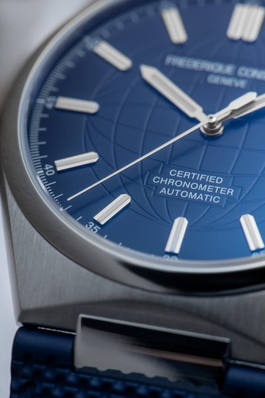 Frederique Constant Highlife Gents Automatic COSC FC-303N4NH6B - main (18)