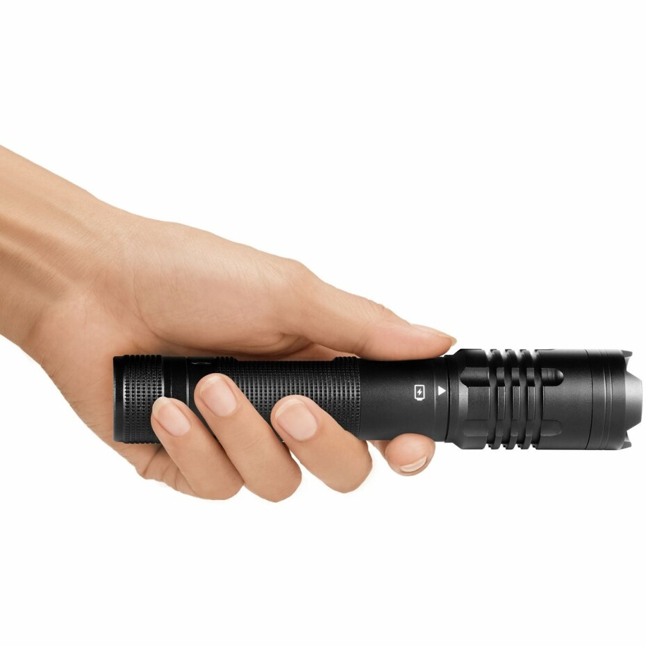 Retlux RPL 404 Outdoor ruční nabíjecí LED svitilna, dosvit 500 m, výdrž 15 h - main (3)