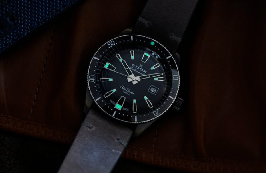EDOX Skydiver Date Automatic 80126-3VIN-GDN Limited Edition - main (15)