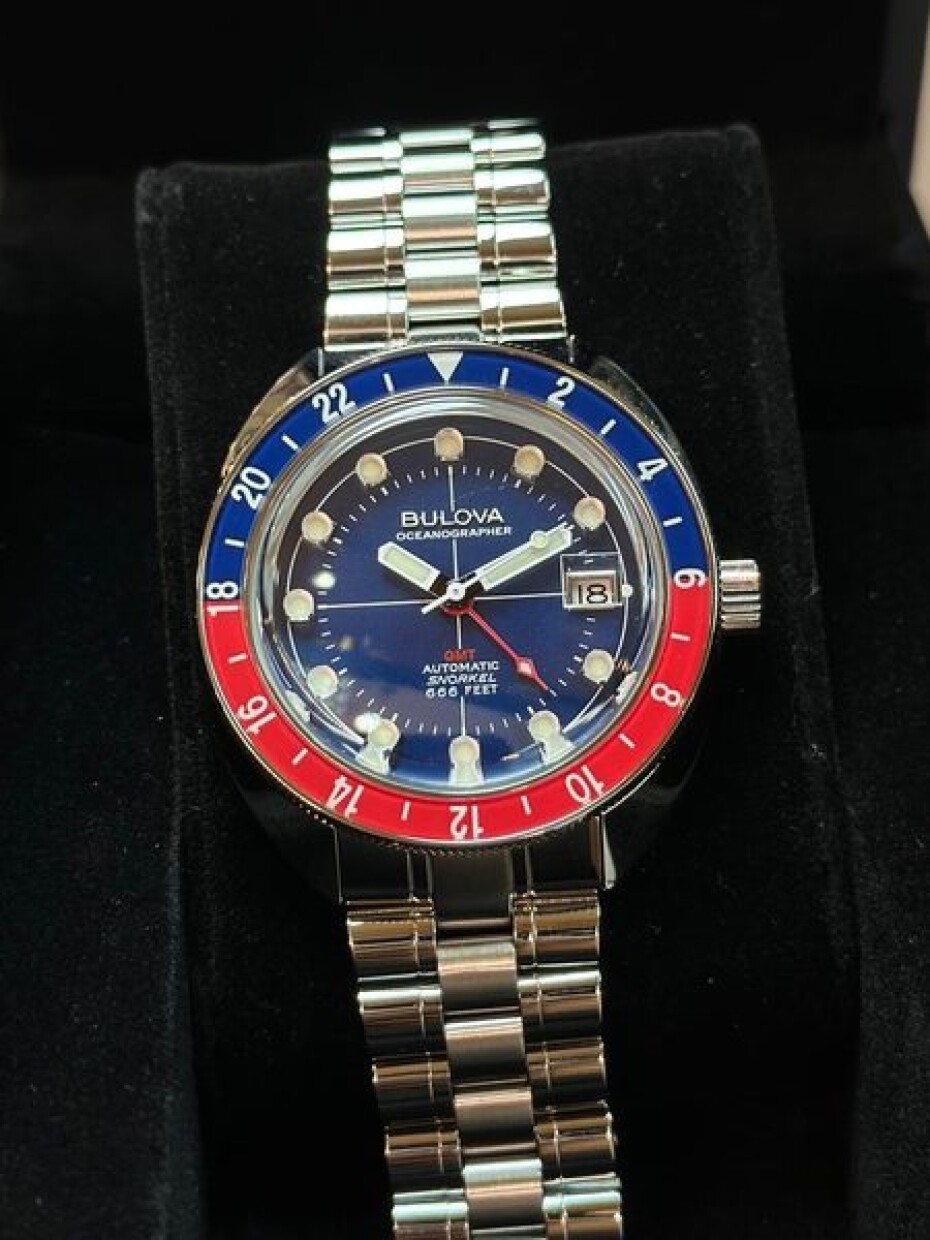 Bulova Oceanographer Devil Diver GMT 96B405 - main (4)