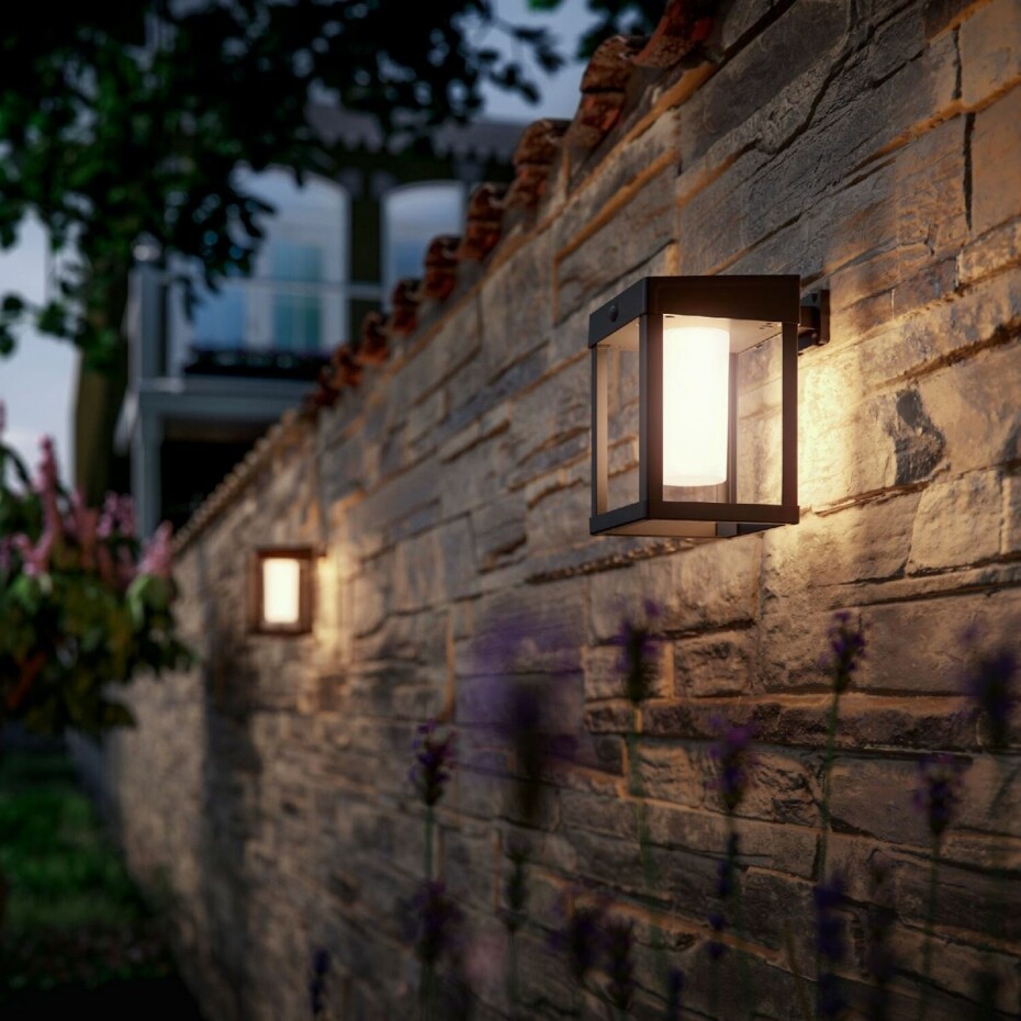 Philips Camil UltraEfficient solární venkovní nástěnné LED svítidlo 1,4W 3000K, černá - main (1)