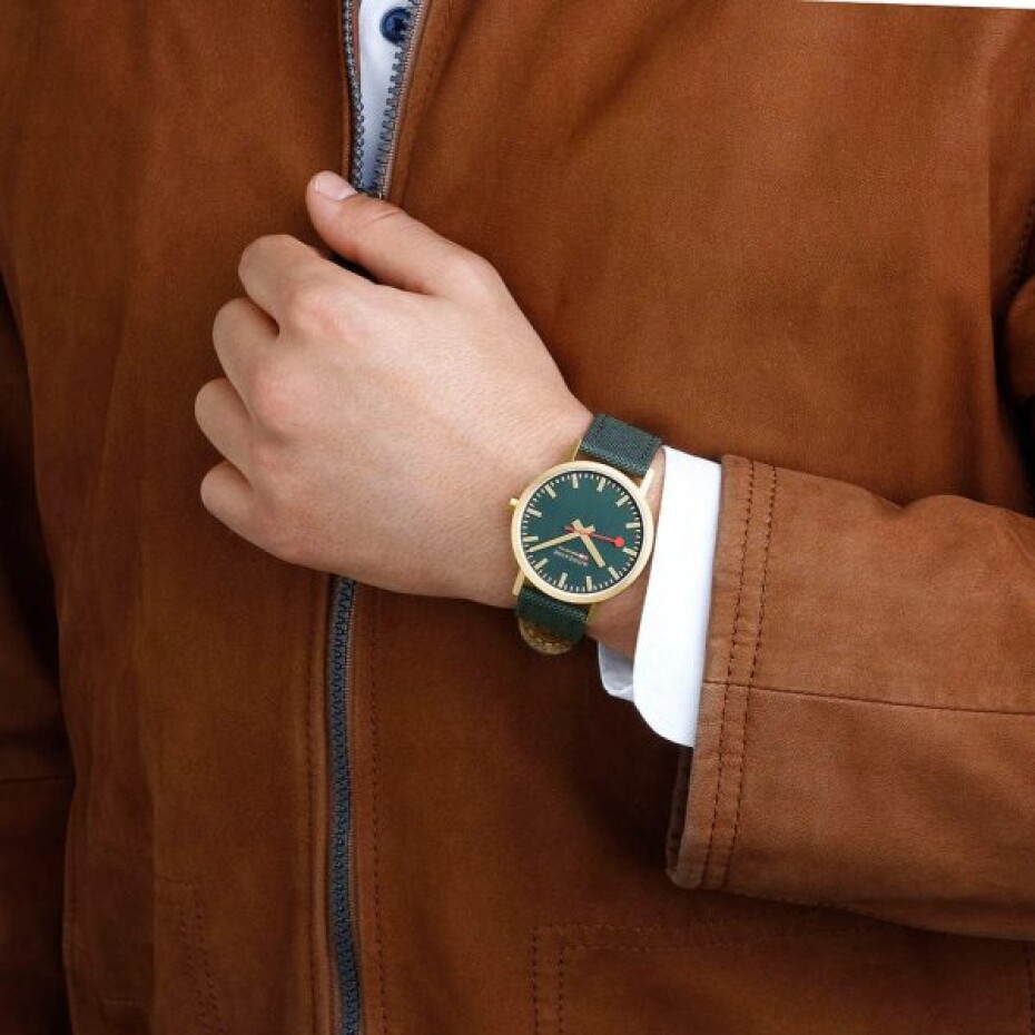 Mondaine Classic A660.30360.60SBS - main (3)