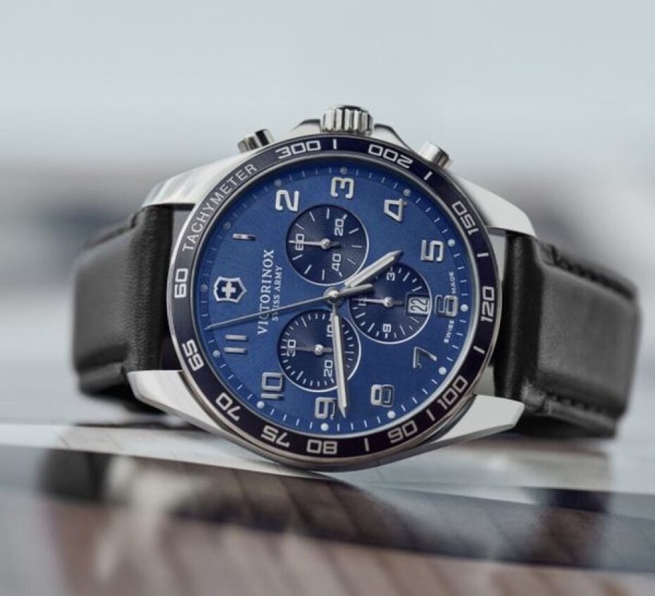 Victorinox FieldForce Classic Chrono 241929 - main (4)