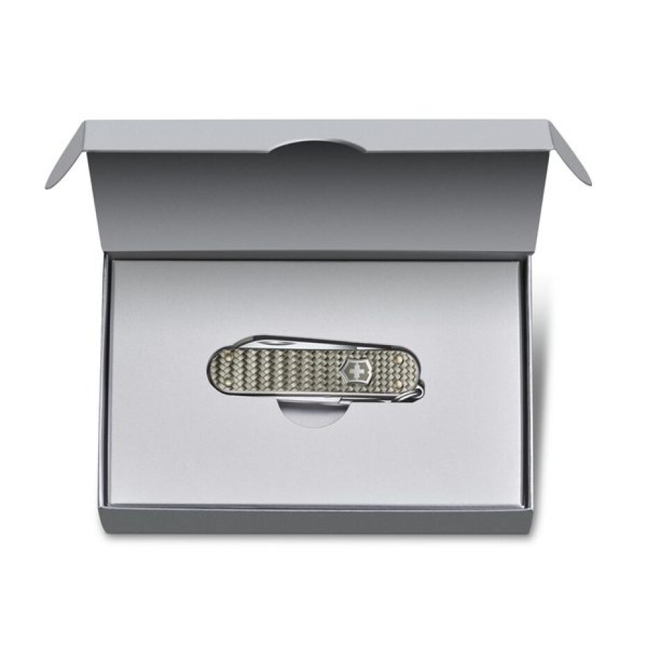 Nůž Victorinox Classic Precious Alox Infinite Gray 0.6221.4031G - main (3)