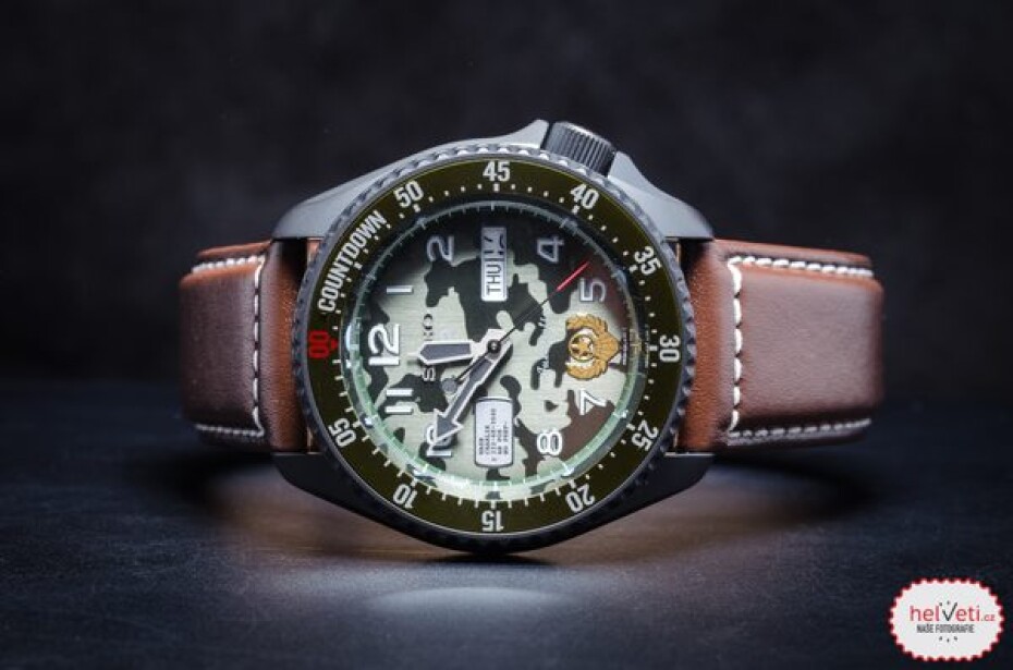 Seiko 5 Sports SRPF21K1 GUILE Street Fighter Limited Edition - main (3)