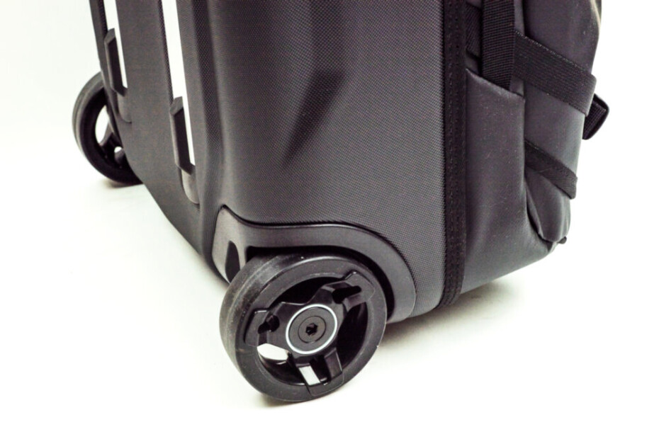 Thule Chasm Carry On TCCO122 Black 40 l - main (10)