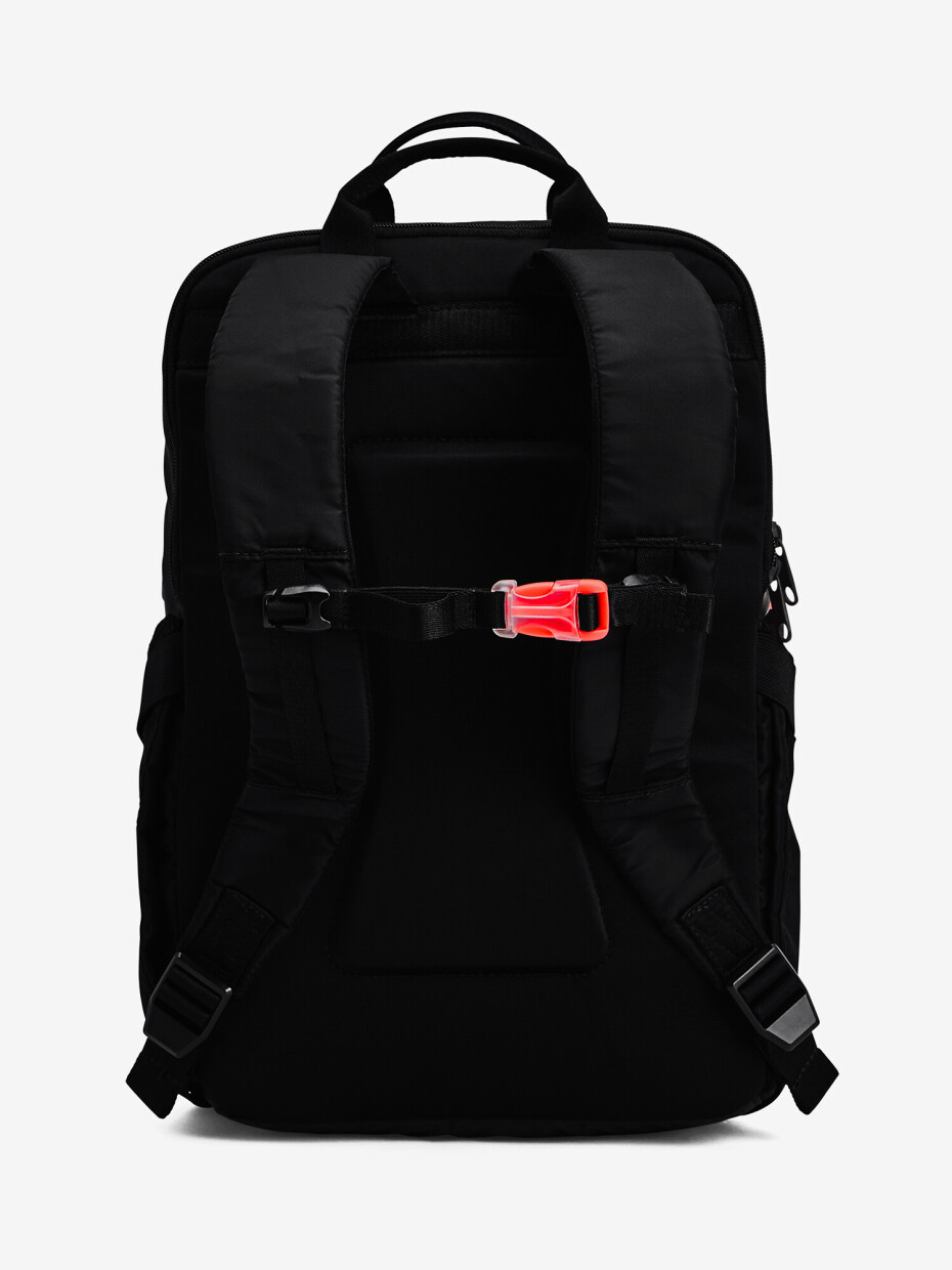 Under Armour Essentials black 17 l - main (6)
